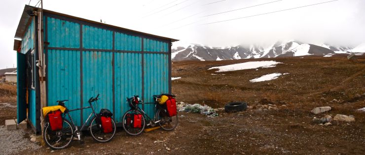 Entering the mountains, the frequency of towns dropped off precipitously, meaning we had to carry more food and for longer periods.  It was a small price gladly paid to leave behind the flat, populated plains.  Here, the only shop for 120 km offers juice boxes, meat-flavored potato chips, ramen noodles, and fresh naan.  